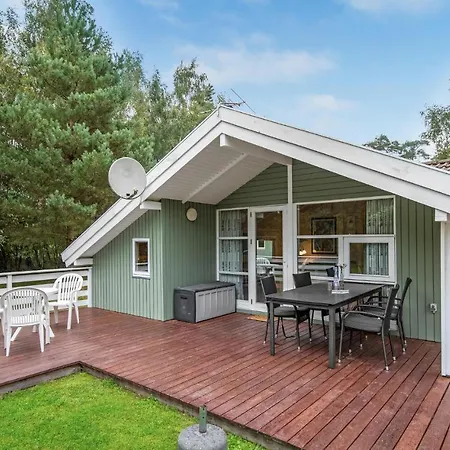 Дом отдыха Awesome In Nex With 2 Bedrooms And Wifi Snogebaek
