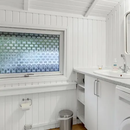Awesome In Nex With 2 Bedrooms And Wifi Дом отдыха *